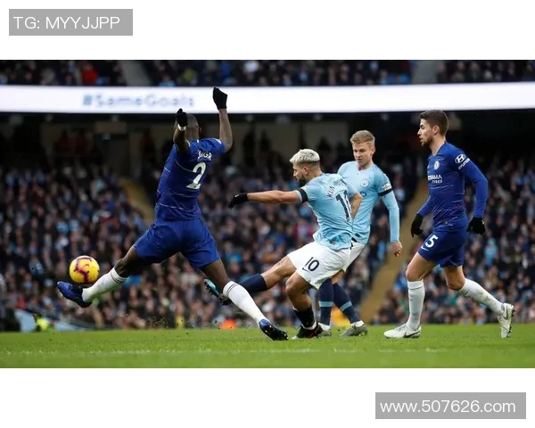 三十岁足球明星的巅峰与挑战：他们如何面对职业生涯的转折点