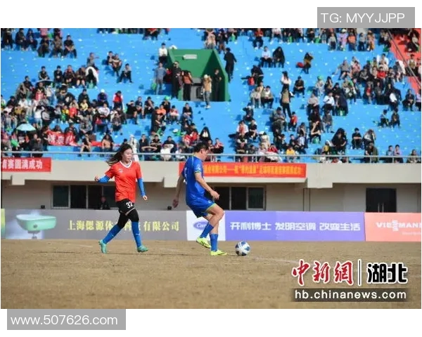 体力超群的足球明星们如何在赛场上展现无与伦比的竞技状态与持久力